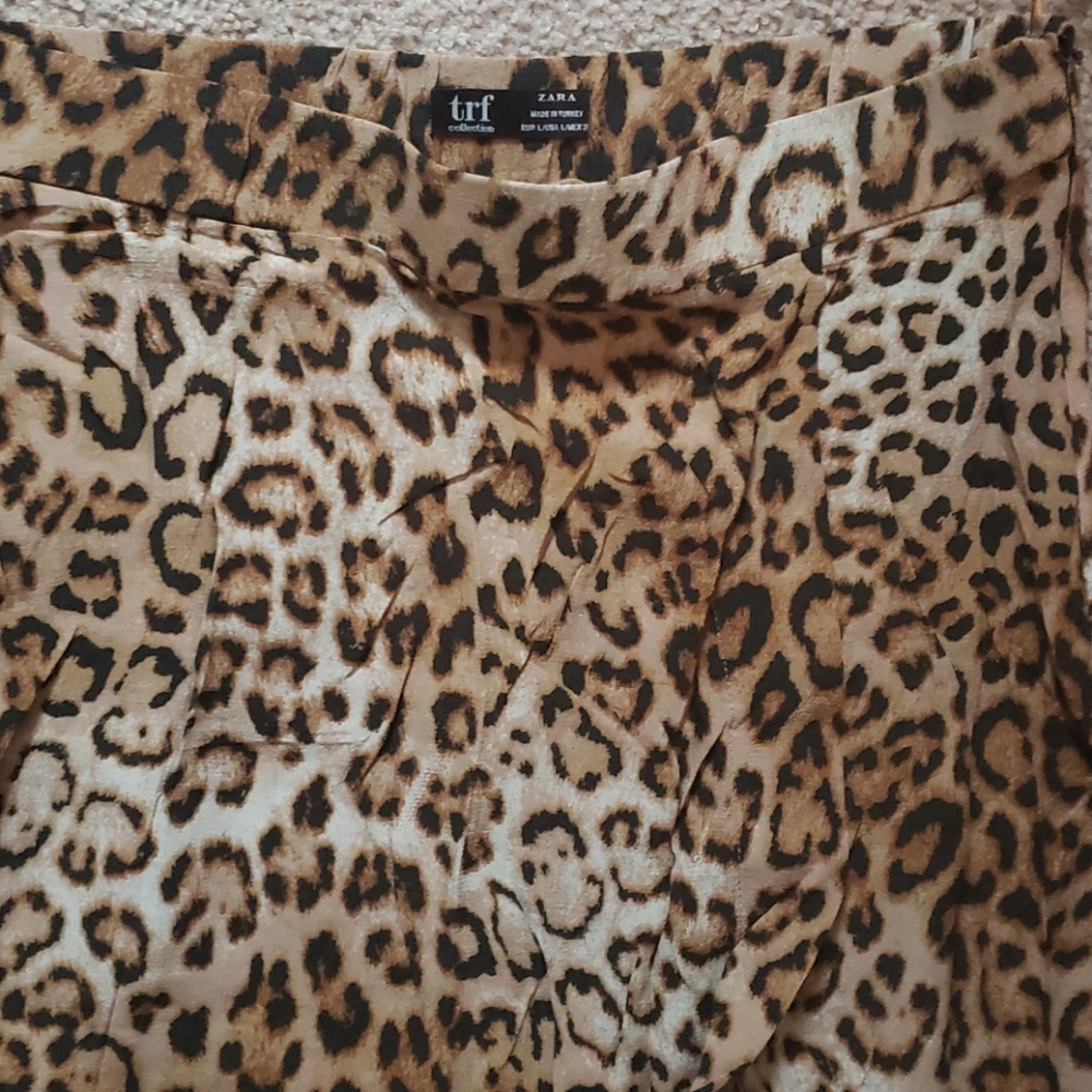 Skirt - Picture 4 of 4